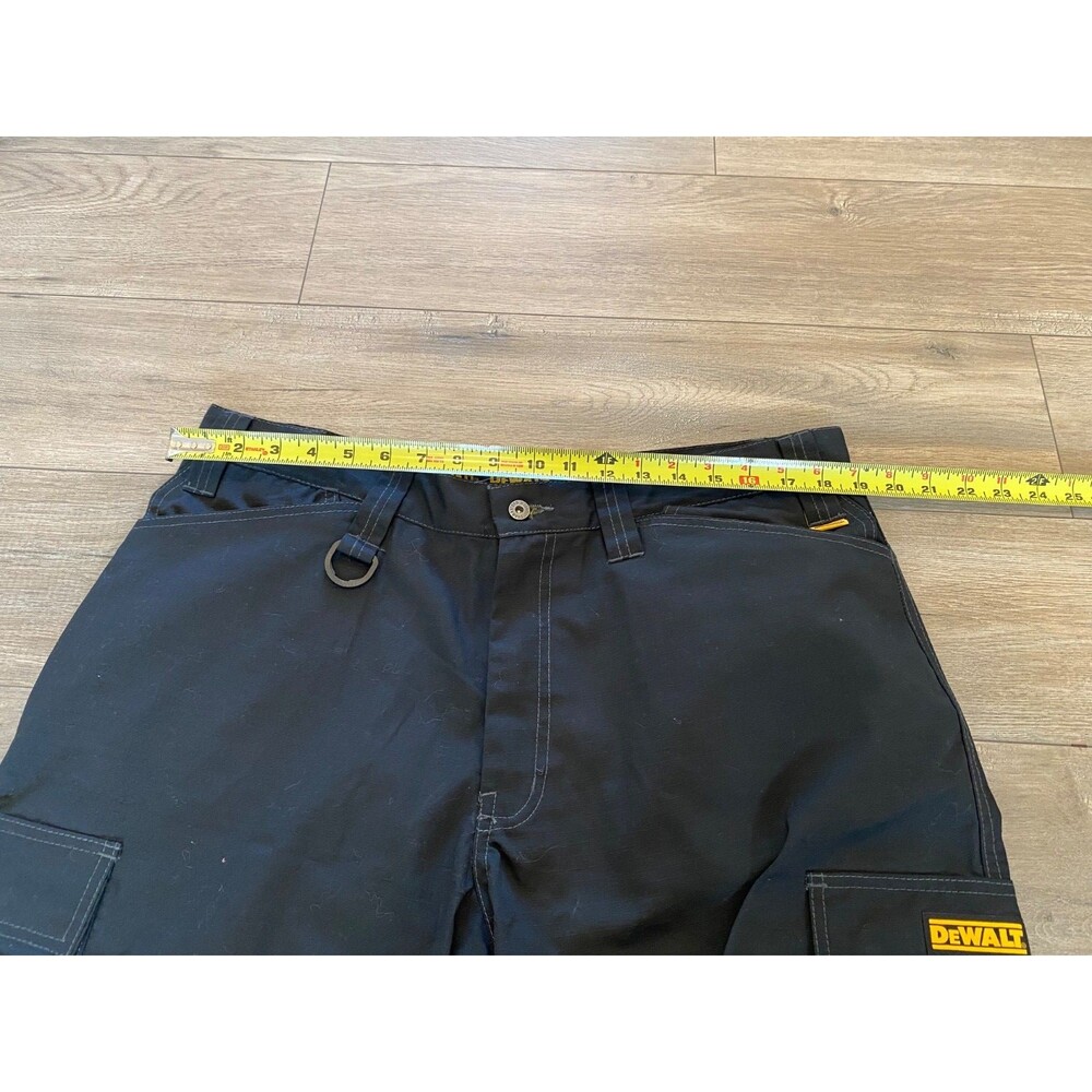 DeWalt Ripstop Work Shorts Mens 38X11 Black Cargo Logo Canvas DXWW50026 - Picture 5 of 9
